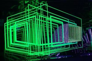 windows, metall spiegel plexiglas led farbwechsel, de buck galerie, new york, 2014