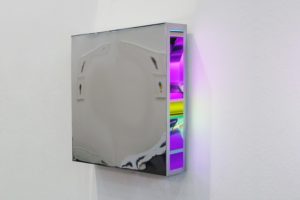 colour code, chromleuchtkasten dia auf plexiglas und led-licht, art vienna, galerie klaus benden, 2010   