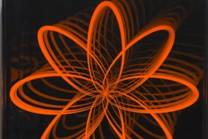 organic orbit, metall spiegel plexiglas led farbwechsel, patrick heide contemporary, london, 2013