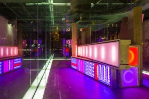  replaced light flow, kubus export - der transparente raum, vienna art week, kuratiert michaela stock, wien, 2013