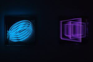 spring + windows, metall spiegel plexiglas led farbwechsel, galerie klaus benden, köln, 2012