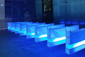 illuminations, 8 leuchtkästen aus folie und glasgranulat, aedes, berlin, 2004