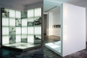 sauber glänzend rein (frontansich t- rückansicht), 33 leuchtkästen, 1999